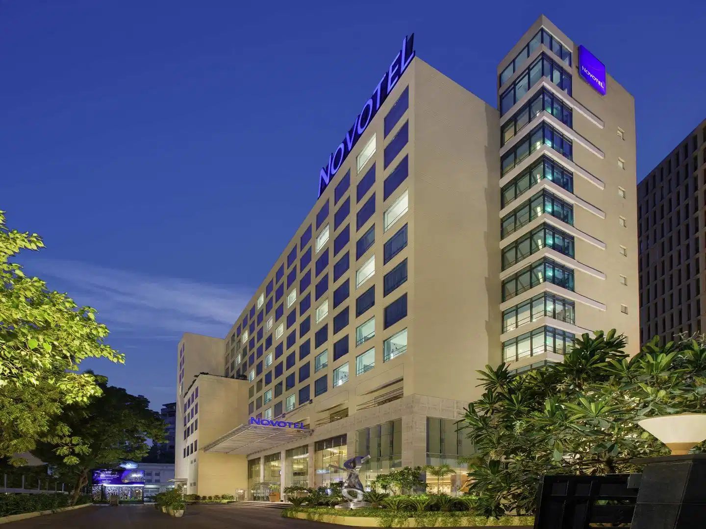 Novotel Ahmedabad – Hotelfoto