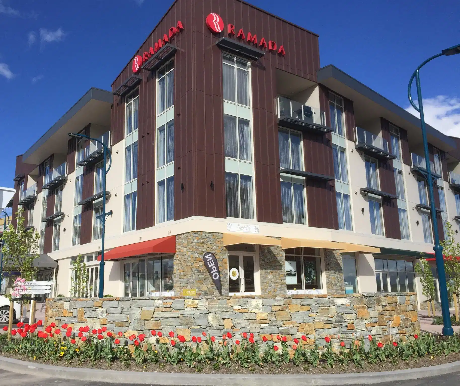 Ramada Suites by Wyndham Queenstown Remarkables Park – Hotelfoto