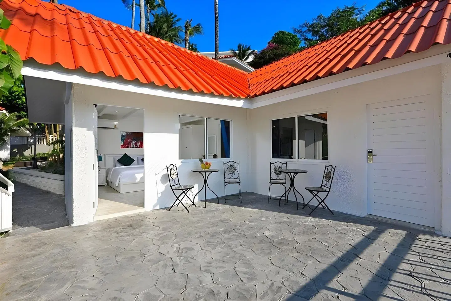Kata White Villas Terrasse
