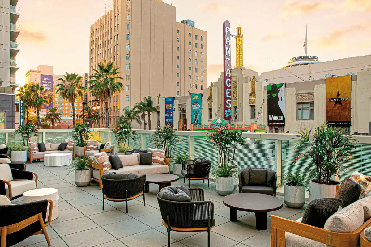 W Hollywood – Hotelfoto