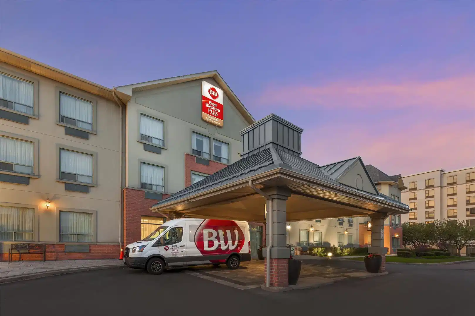 Best Western Plus Travel Hotel Toronto Airport – Hotelfoto