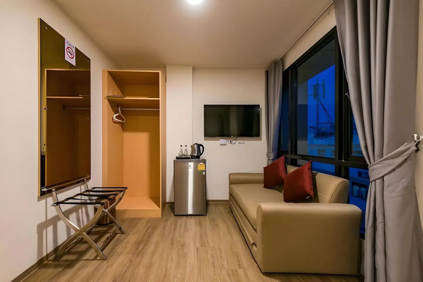 P18 hotel ROOM_EXAMPLE
