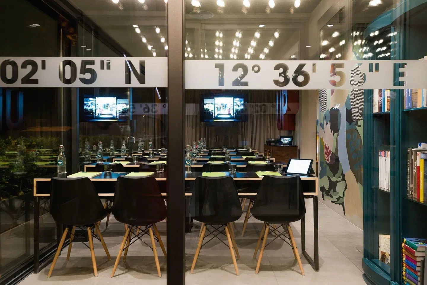 Up Hotel Bar
