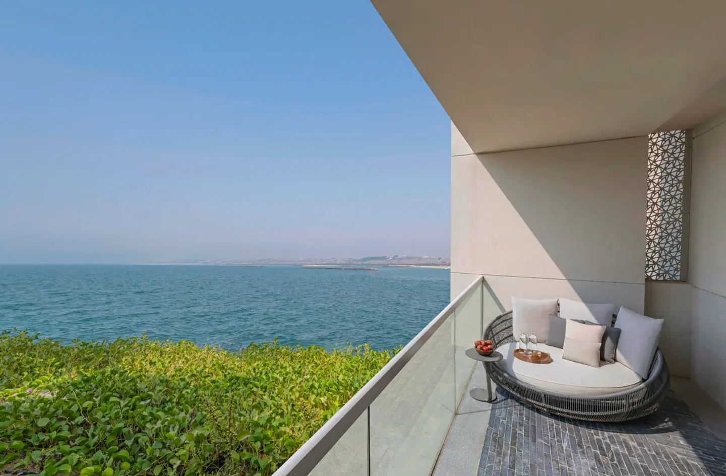 InterContinental Ras Al Khaimah Mina Al Arab Resort und Spa Terrasse