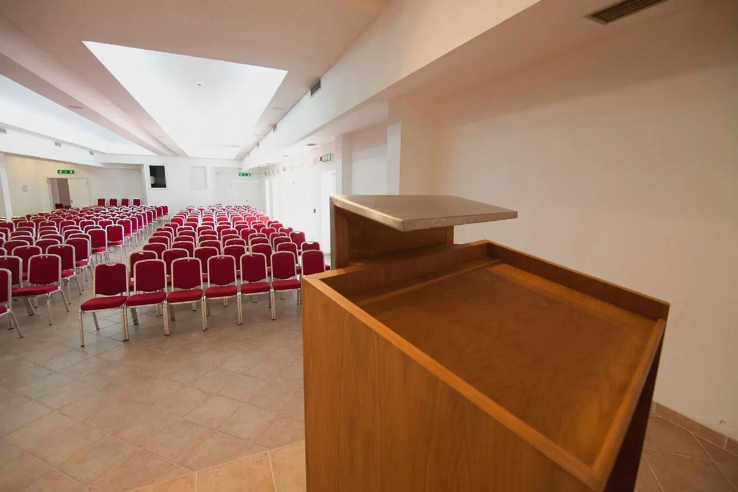 Club Esse Roccaruja Konferenz
