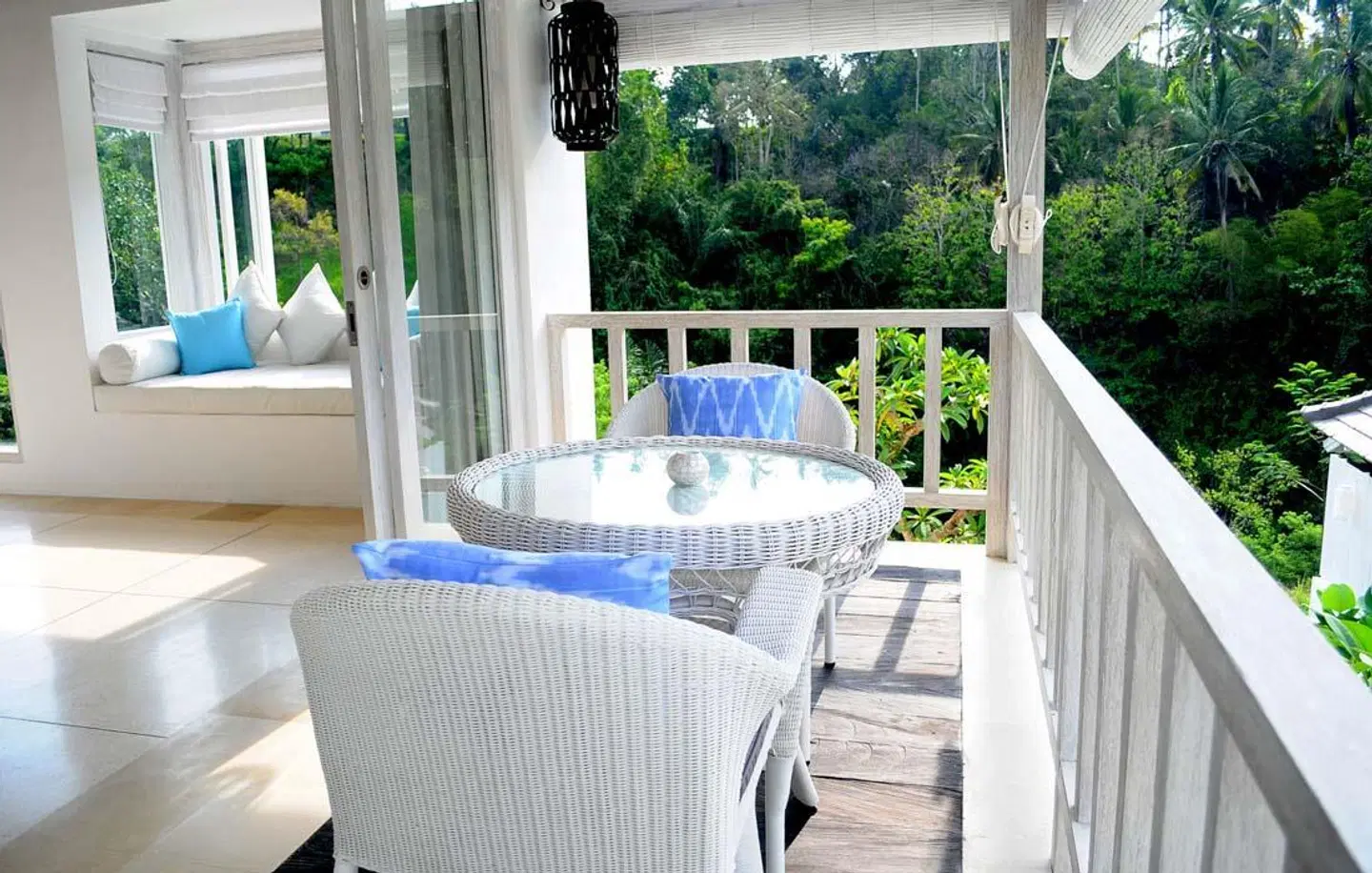 Cloud Nine Estate Hallenbad