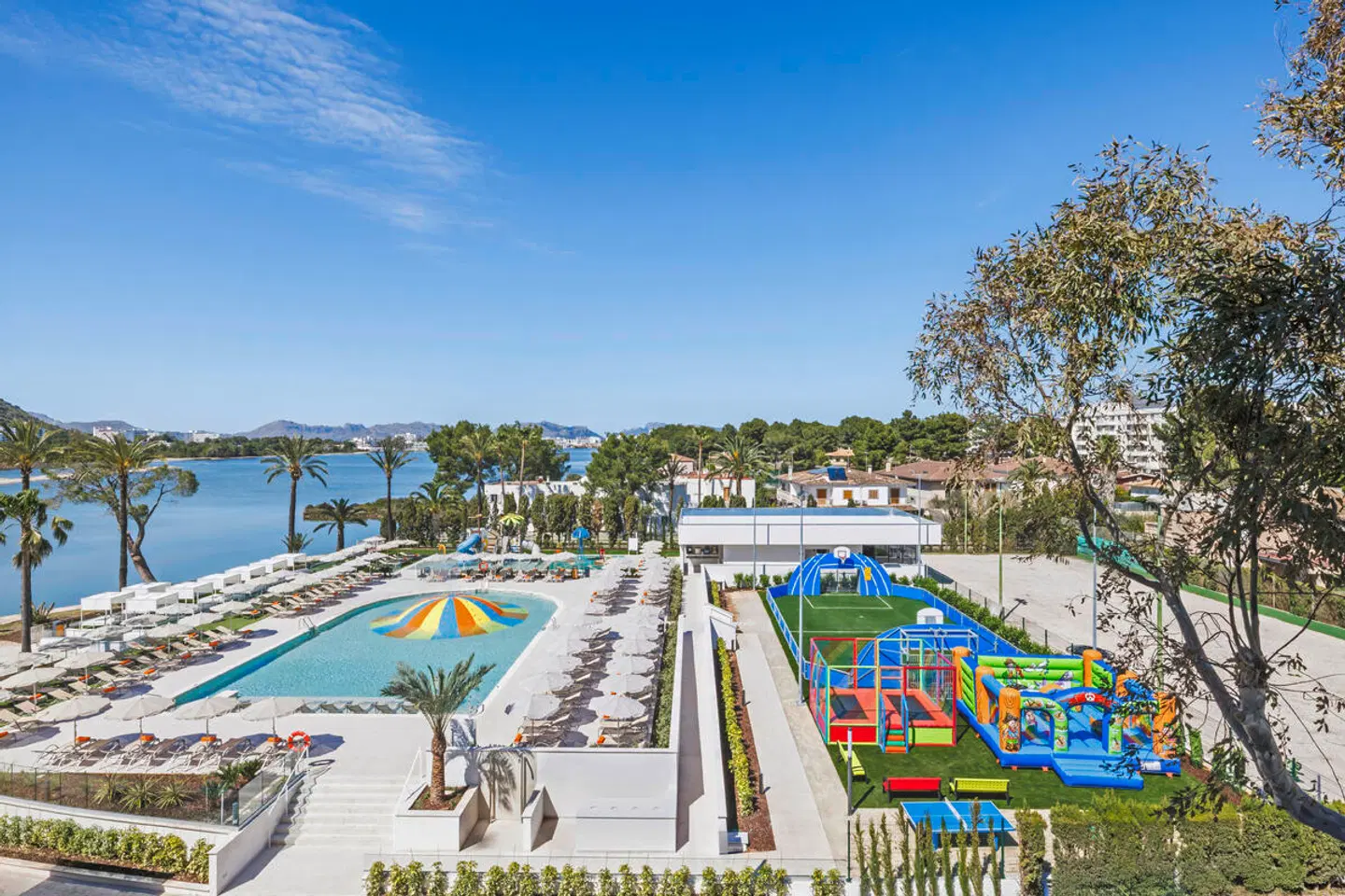 VIVA Eden Lago OUTDOOR_POOL