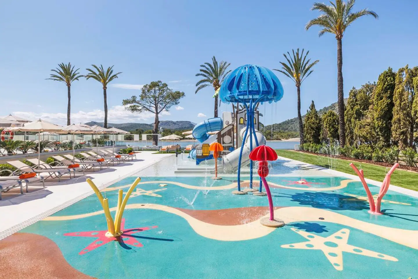VIVA Eden Lago OUTDOOR_POOL