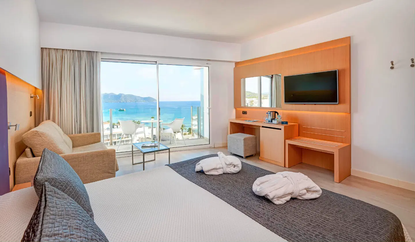 CM Playa del Moro ROOM_EXAMPLE