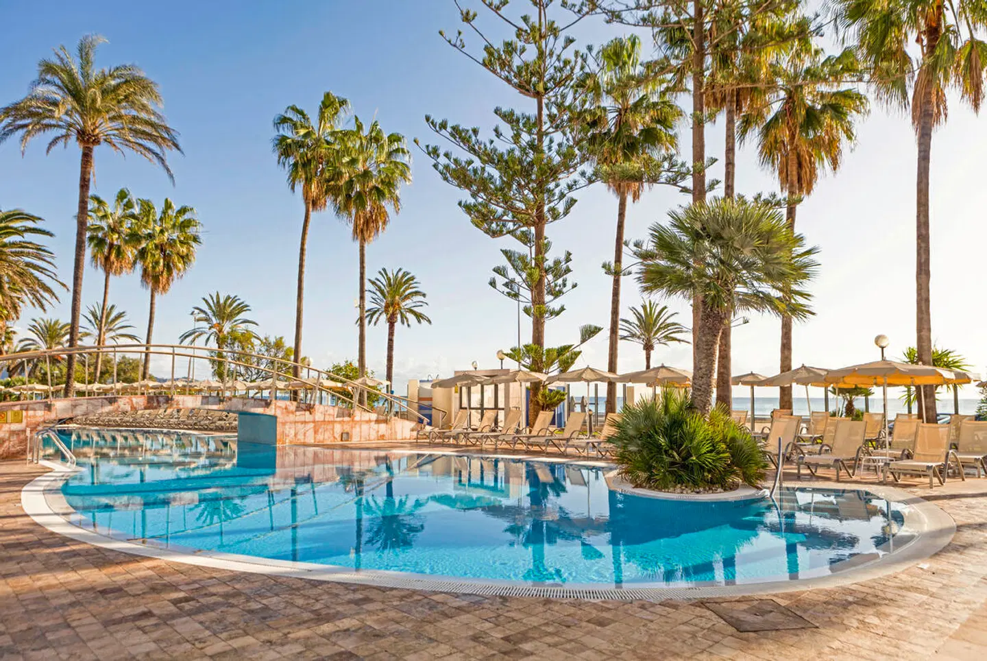 CM Playa del Moro OUTDOOR_POOL
