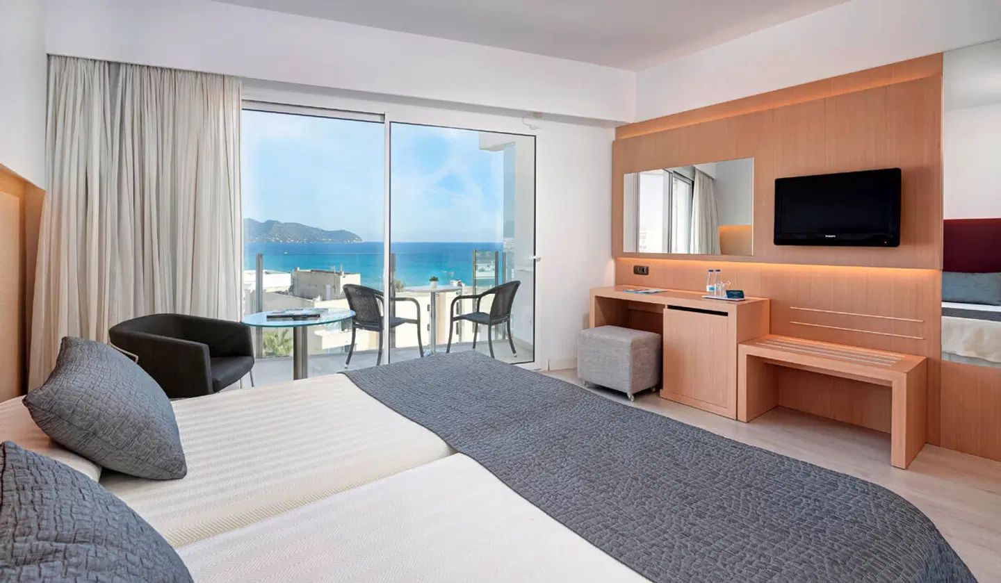 CM Playa del Moro ROOM_EXAMPLE