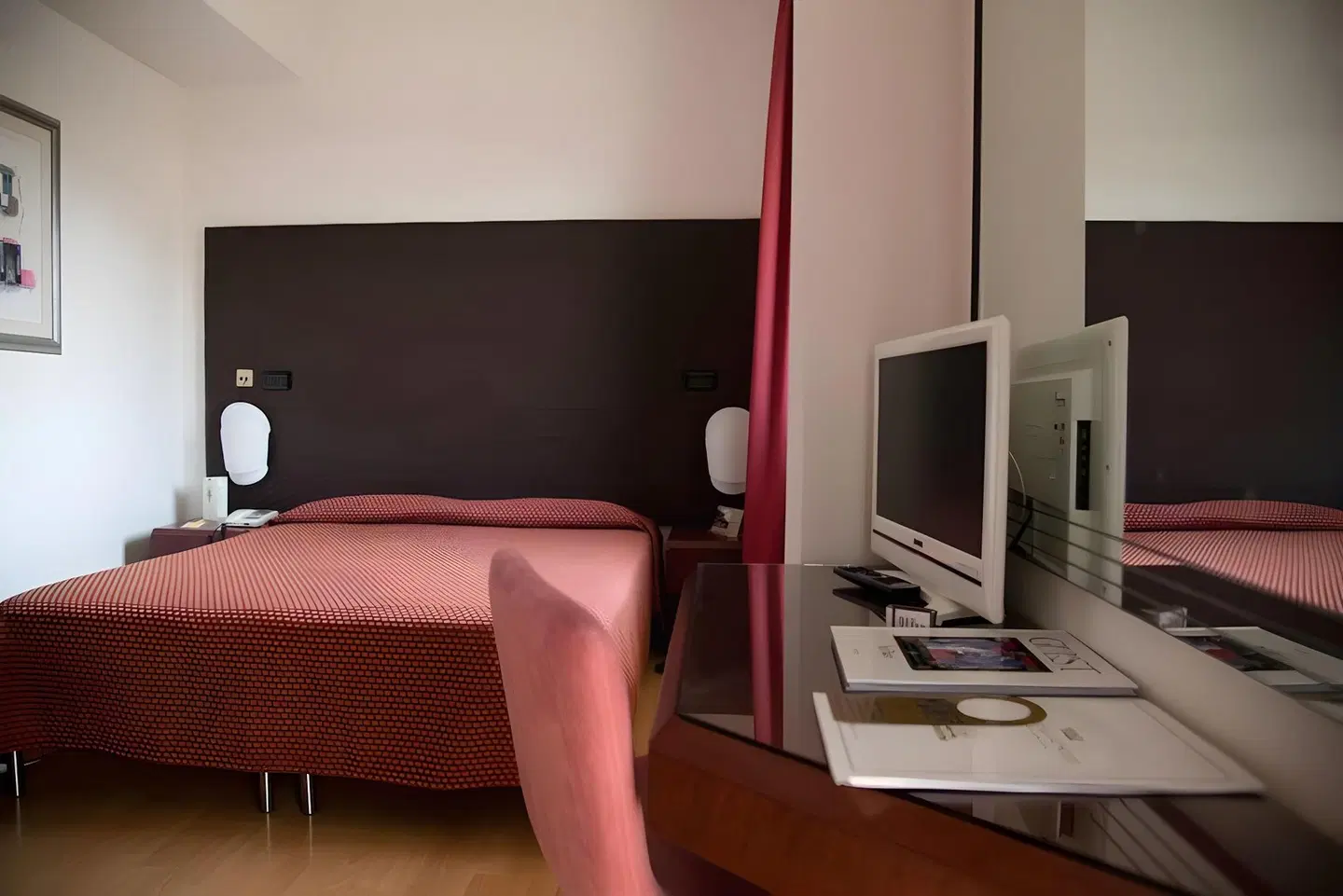 Boston ROOM_EXAMPLE