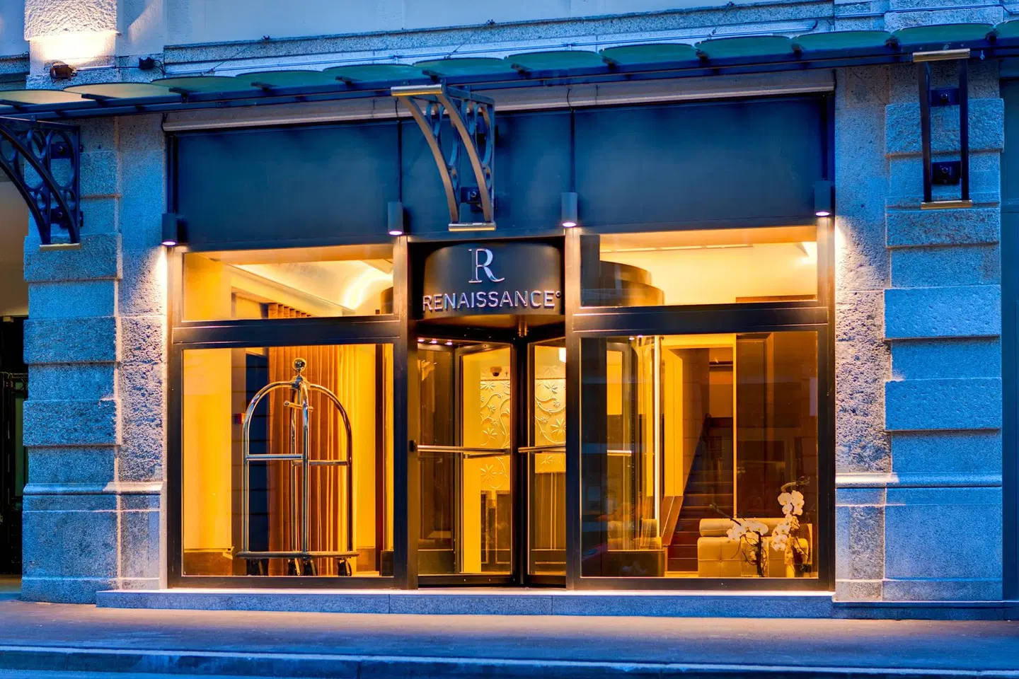 Renaissance Lucerne Hotel EXTERIOR