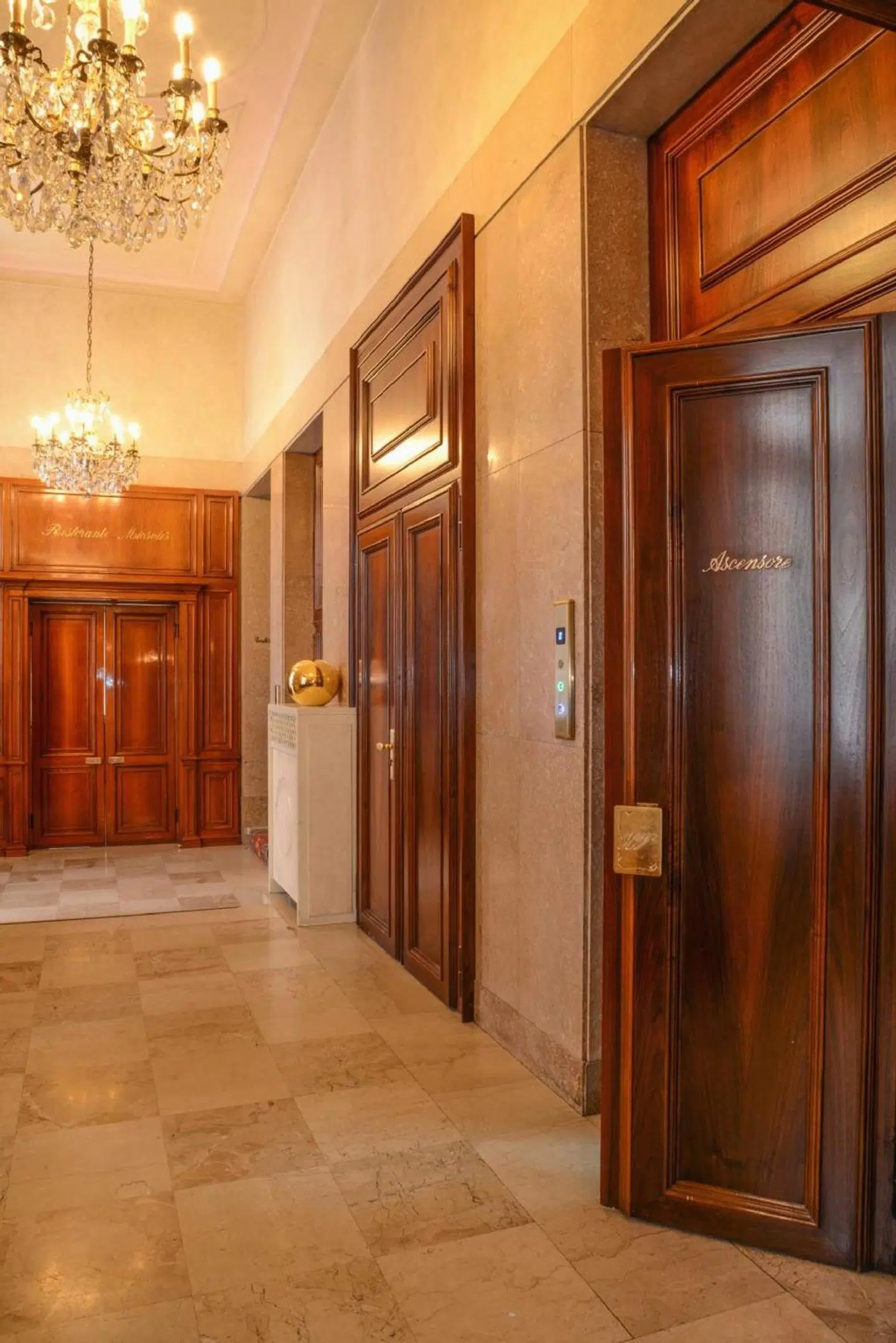 Vittoria LOUNGE_LOBBY