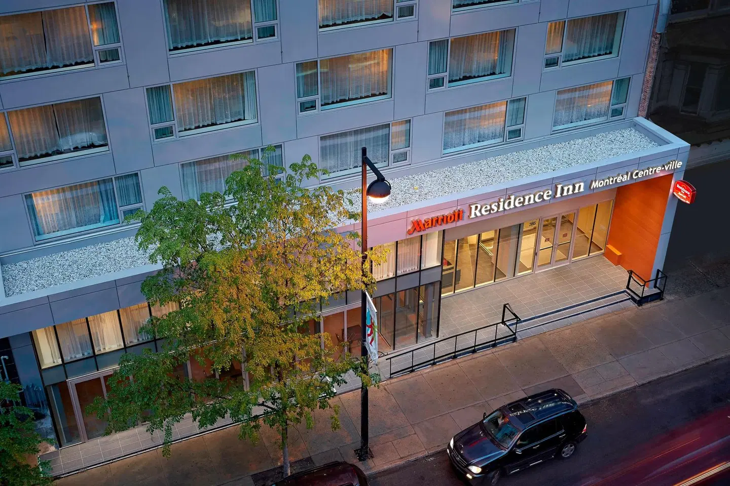 Residence Inn by Marriott Montreal Downtown EXTERIOR