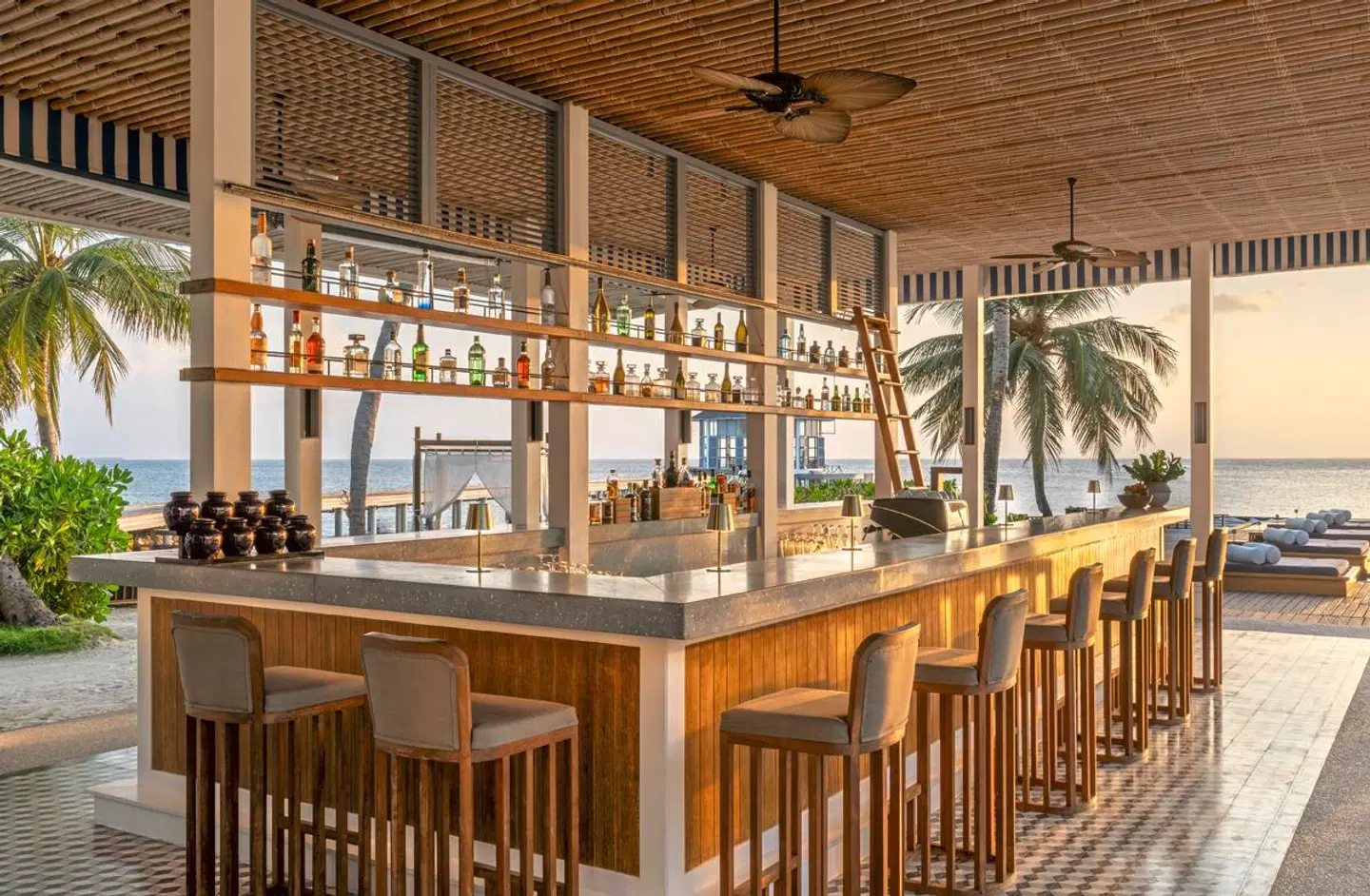 The Halcyon Private Isles Maldives, Autograph Collection Bar
