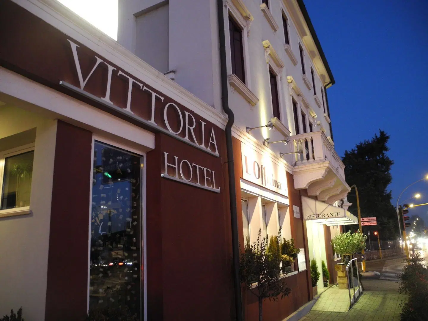 Vittoria EXTERIOR