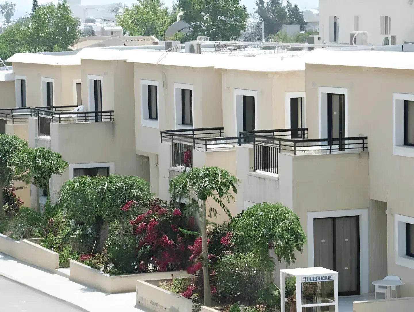 Pagona Holiday Apartments EXTERIOR