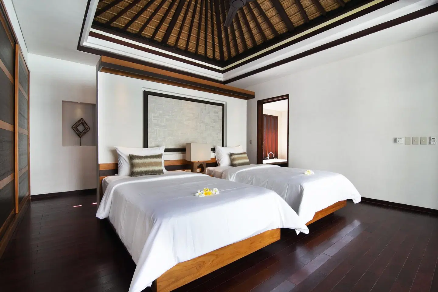 Kedonganan Beach Villa ROOM_EXAMPLE