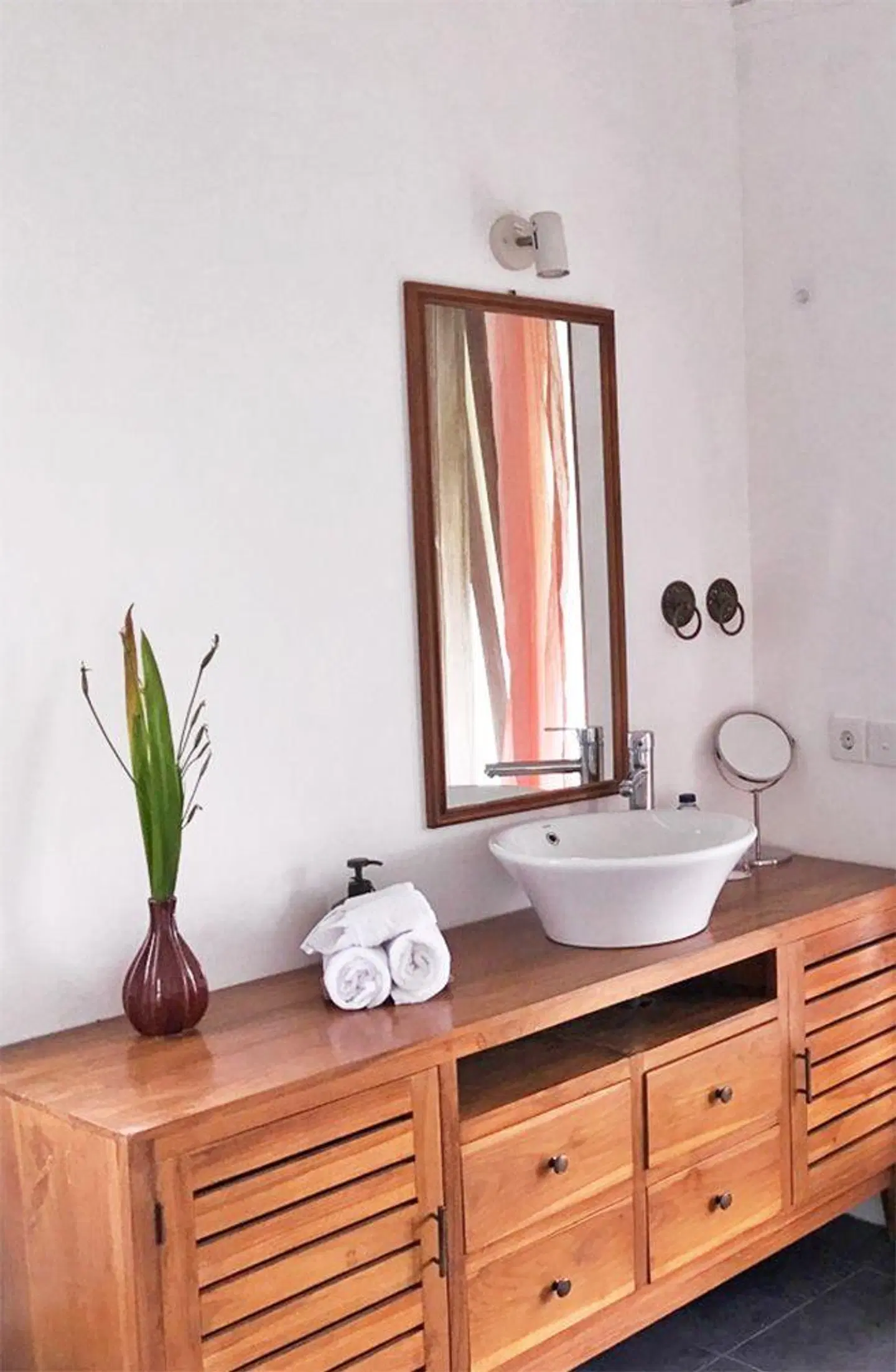 The White Villas Ubud Badezimmer