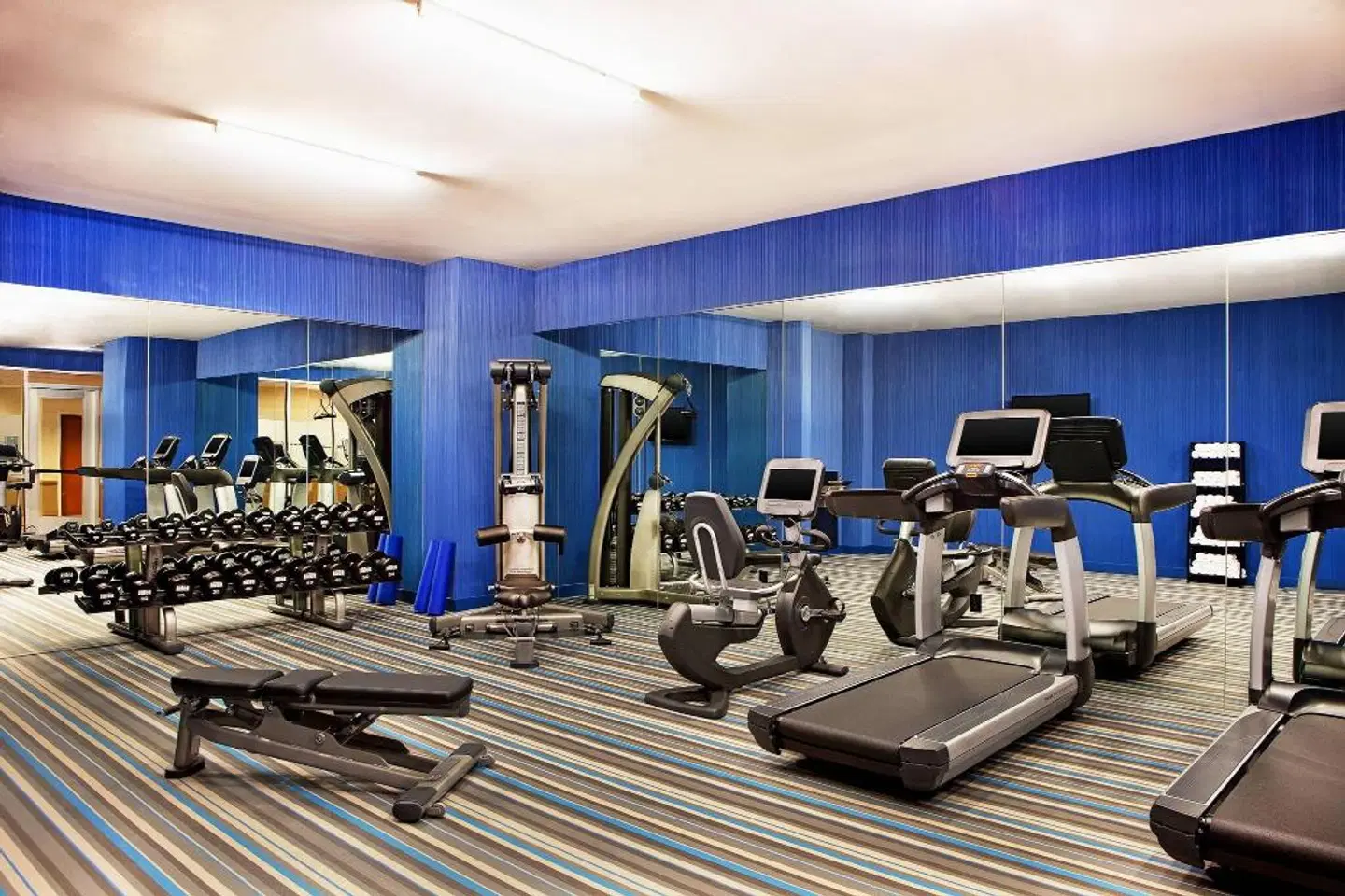 Aloft by Marriott Chicago Downtown River North SPORTS_AND_LEISURE