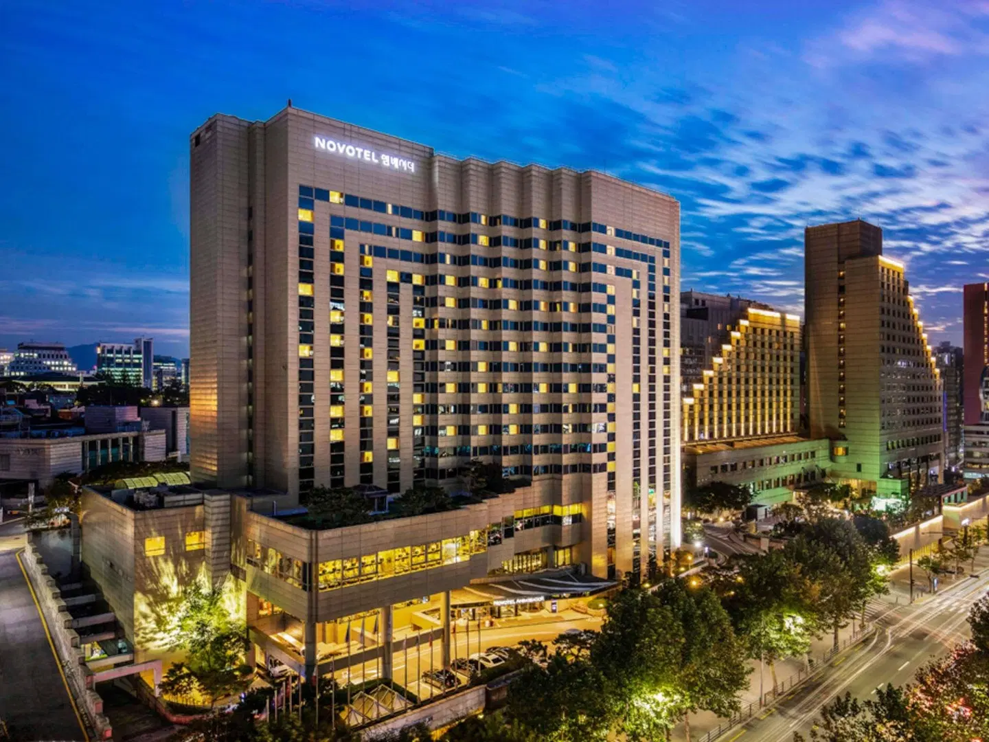 Novotel Ambassador Seoul Gangnam Hotel EXTERIOR