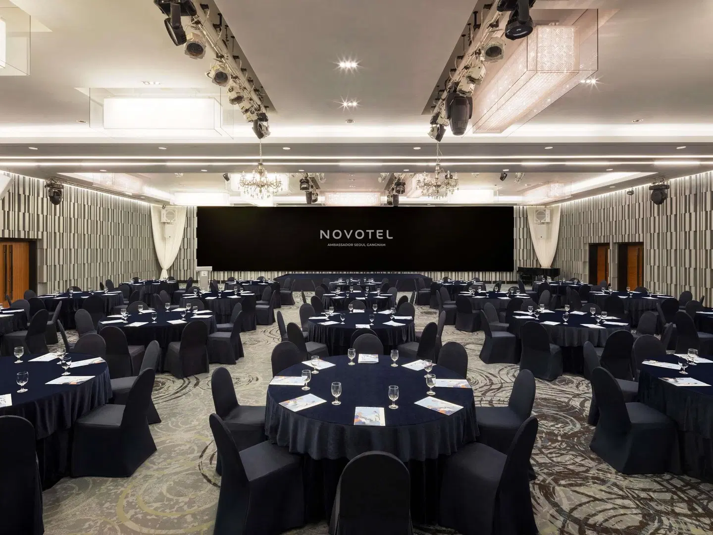 Novotel Ambassador Seoul Gangnam Hotel Konferenz