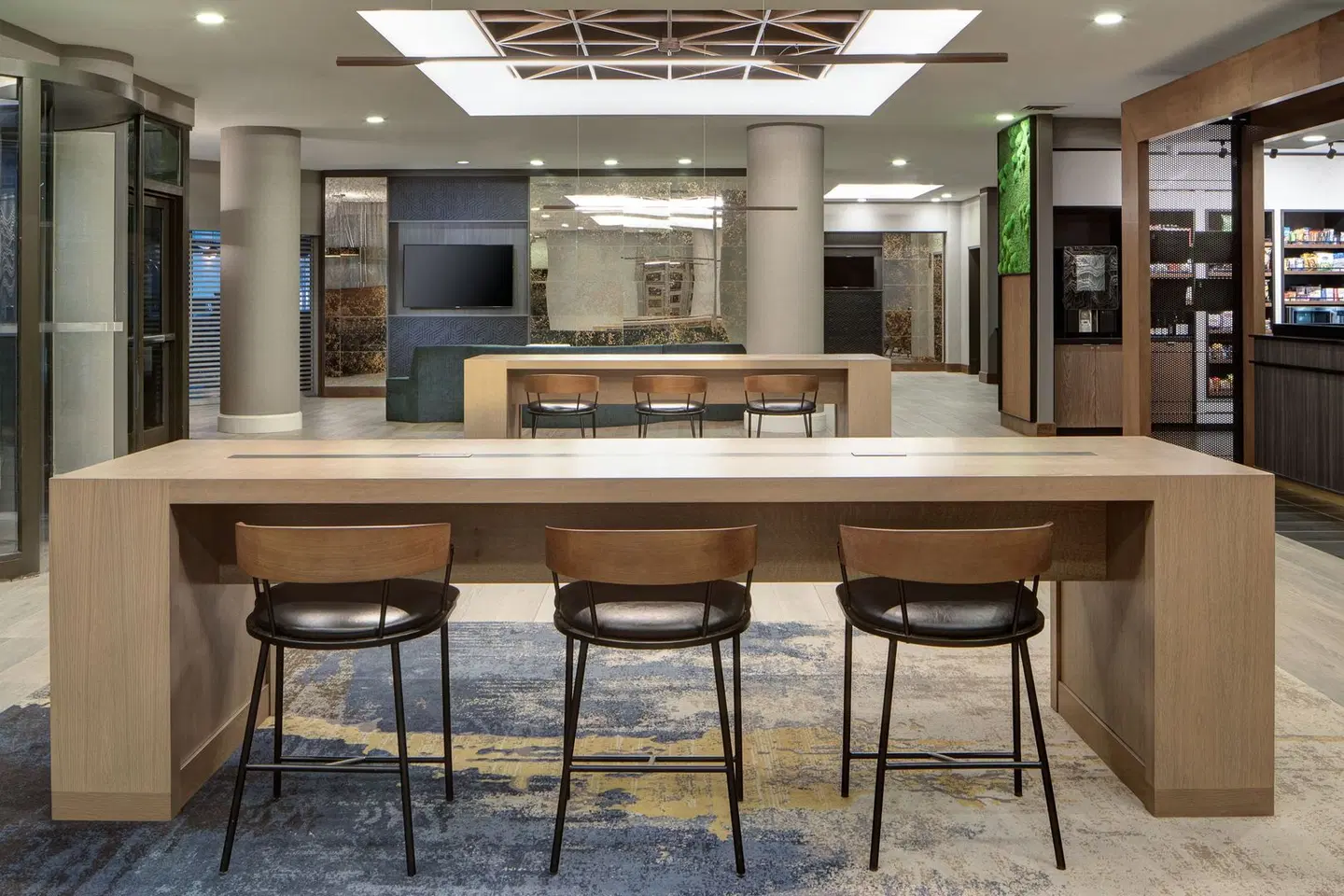 Courtyard by Marriott Chicago Downtown/River North Bar