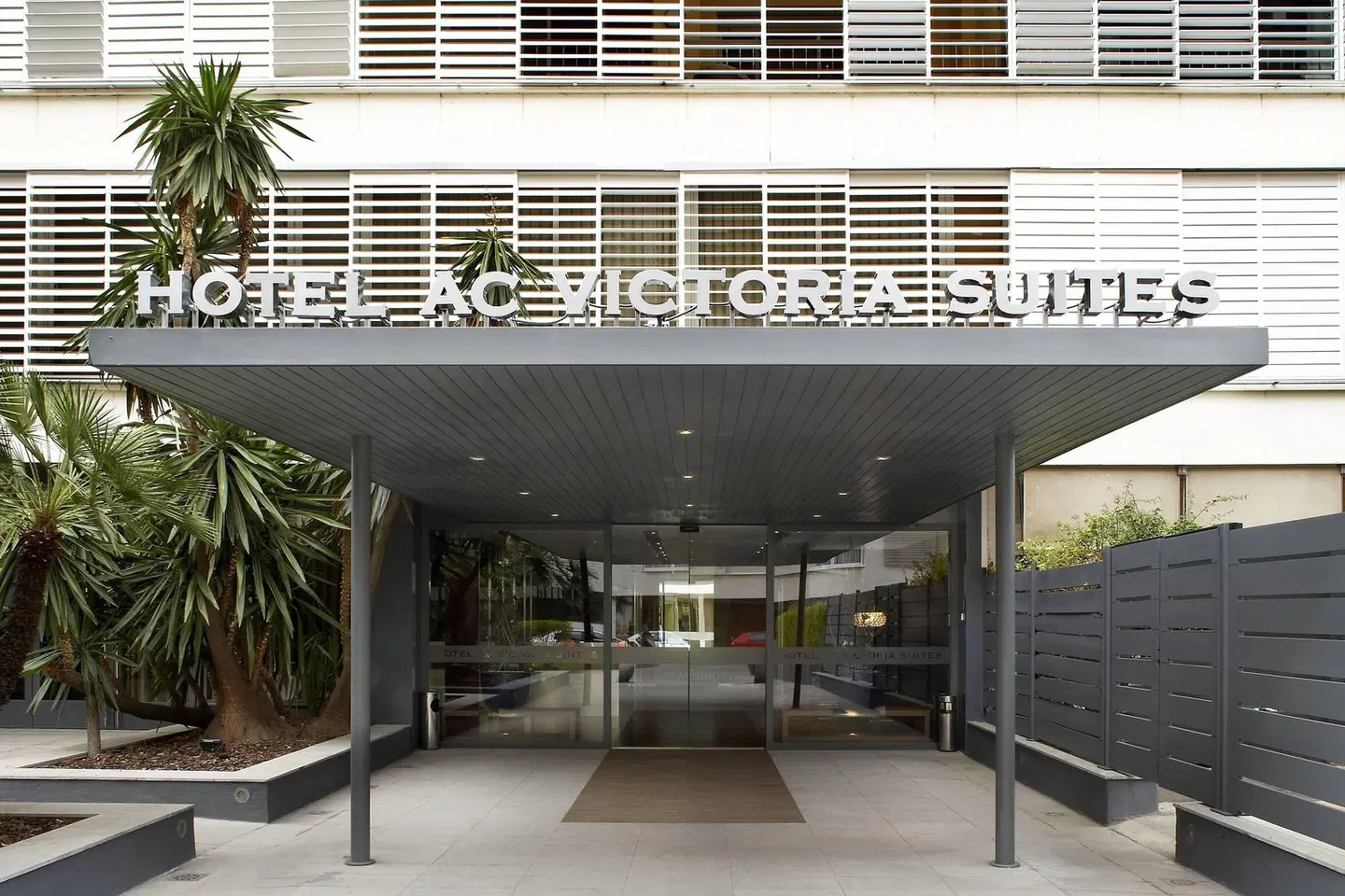 AC Hotel by Marriott Victoria Suites EXTERIOR