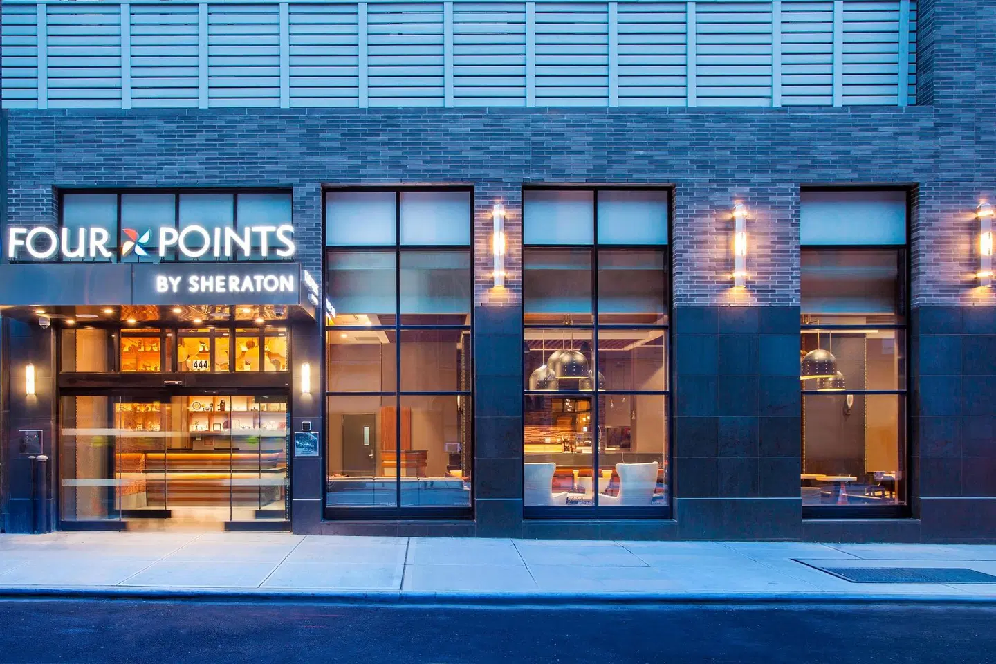 Four Points by Sheraton Manhattan Midtown West EXTERIOR