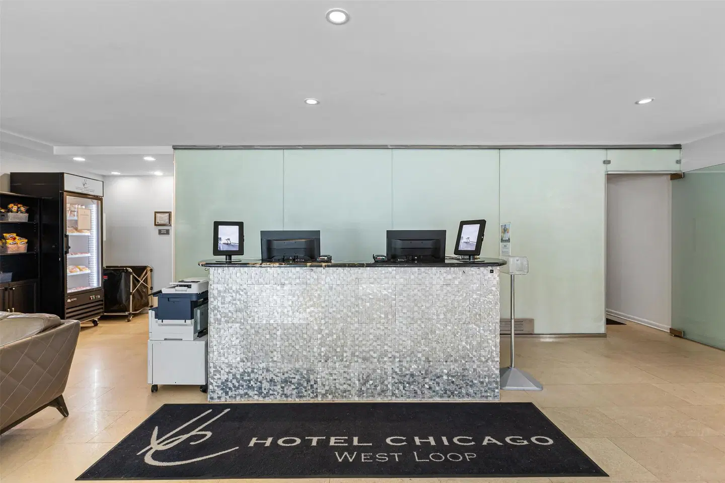 Hotel Chicago West Loop ROOM_EXAMPLE