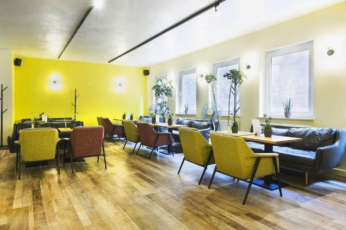 Five Reasons Hotel & Hostel LOUNGE_LOBBY
