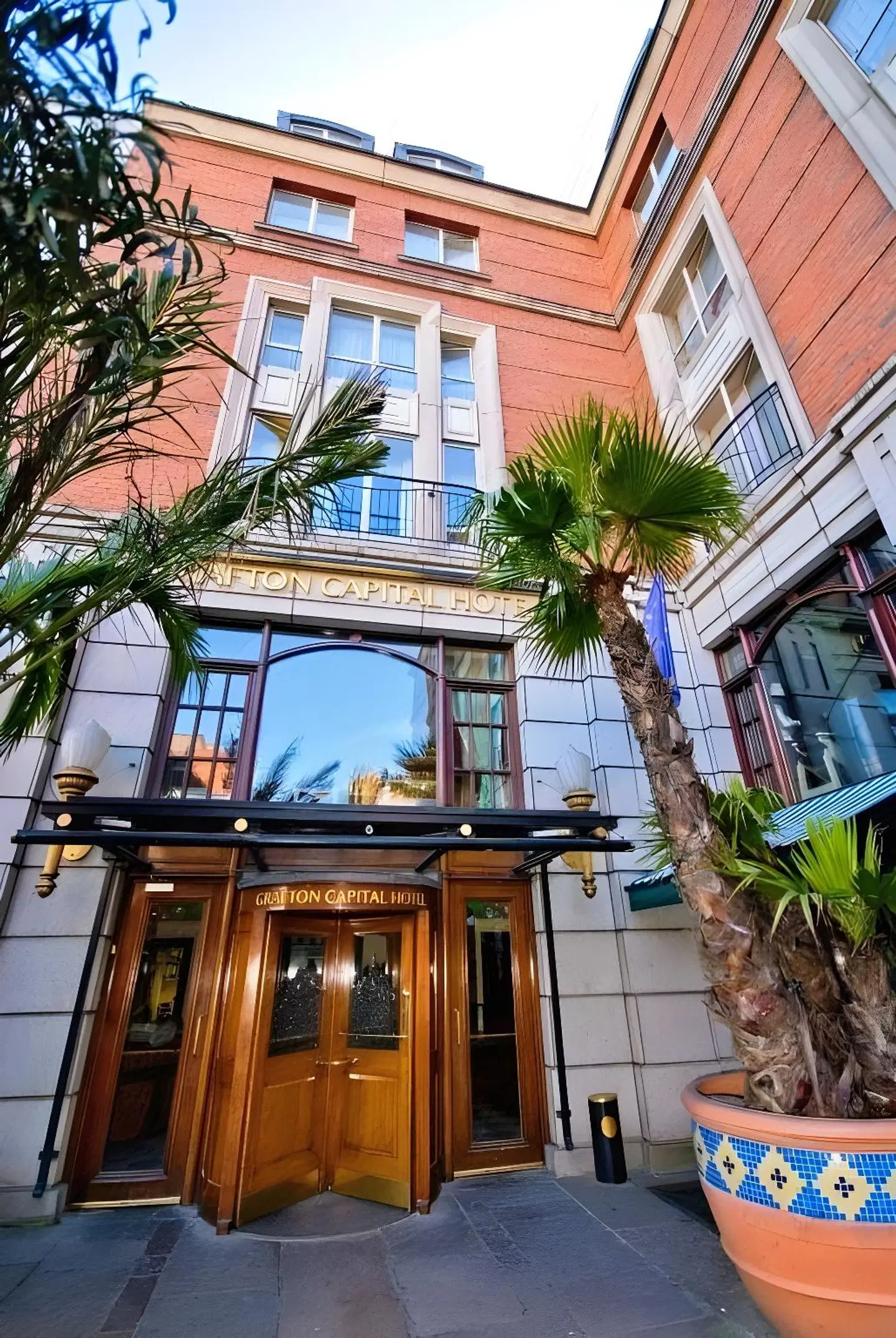 The Grafton Hotel EXTERIOR