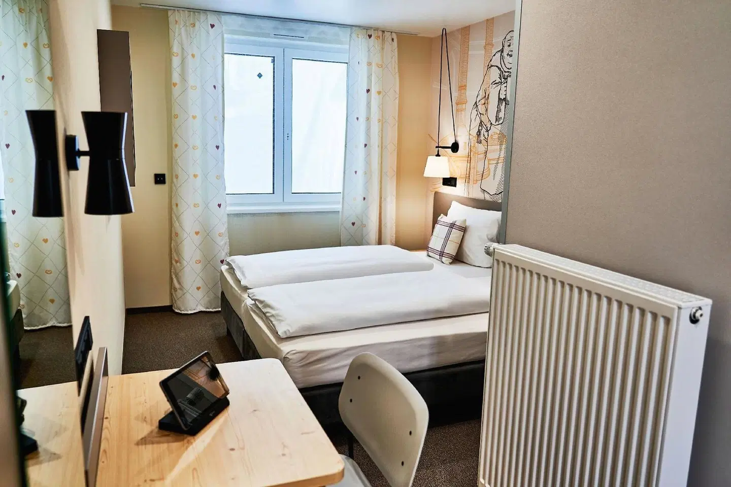 McDreams Hotel München-Airport ROOM_EXAMPLE
