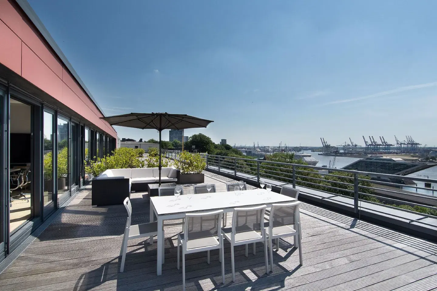 The Suites Rainvilleterrasse Terrasse