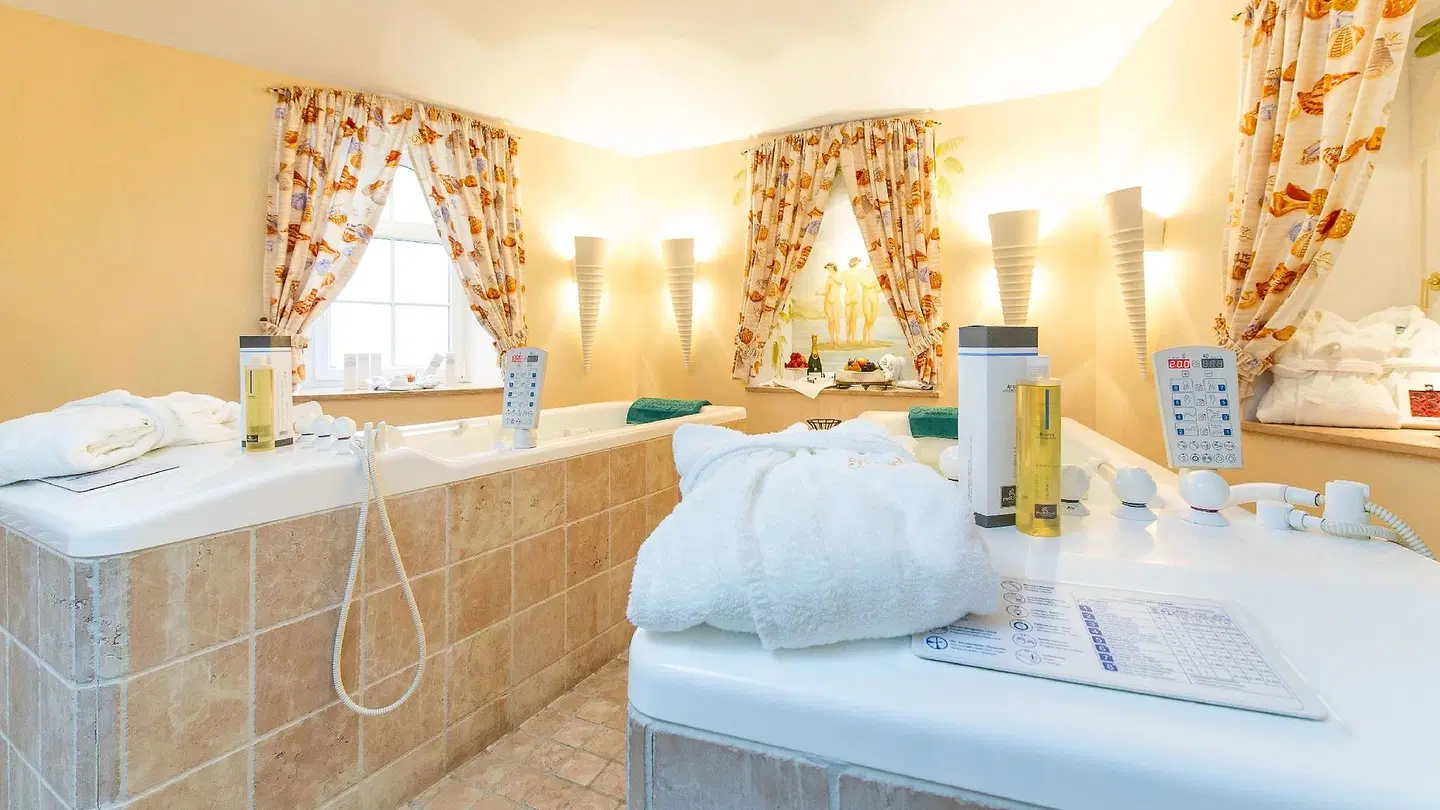 Hotel Schloss Seefels ROOM_EXAMPLE