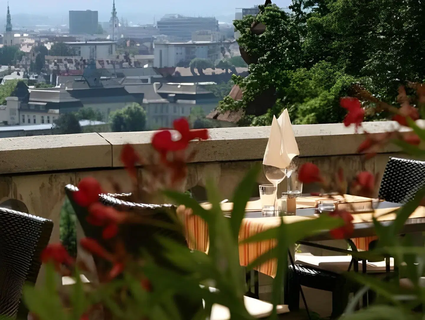 Hotel Restaurant Schweizerhaus Terrasse