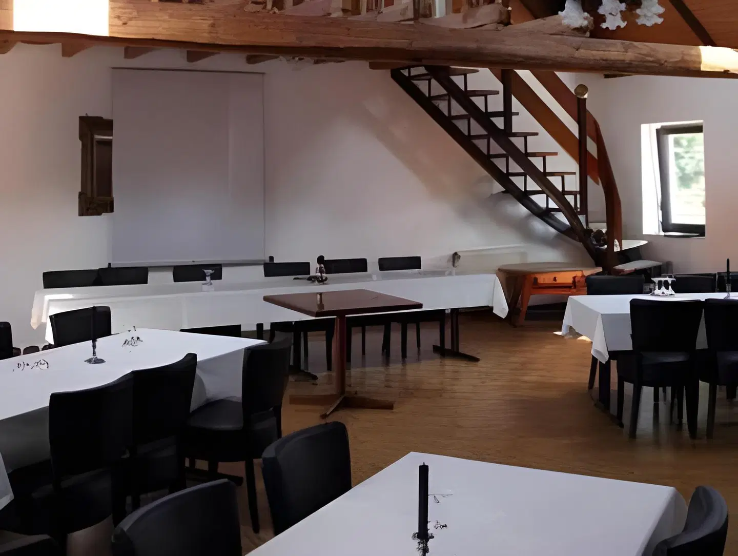 Schwarzer Adler Konferenz