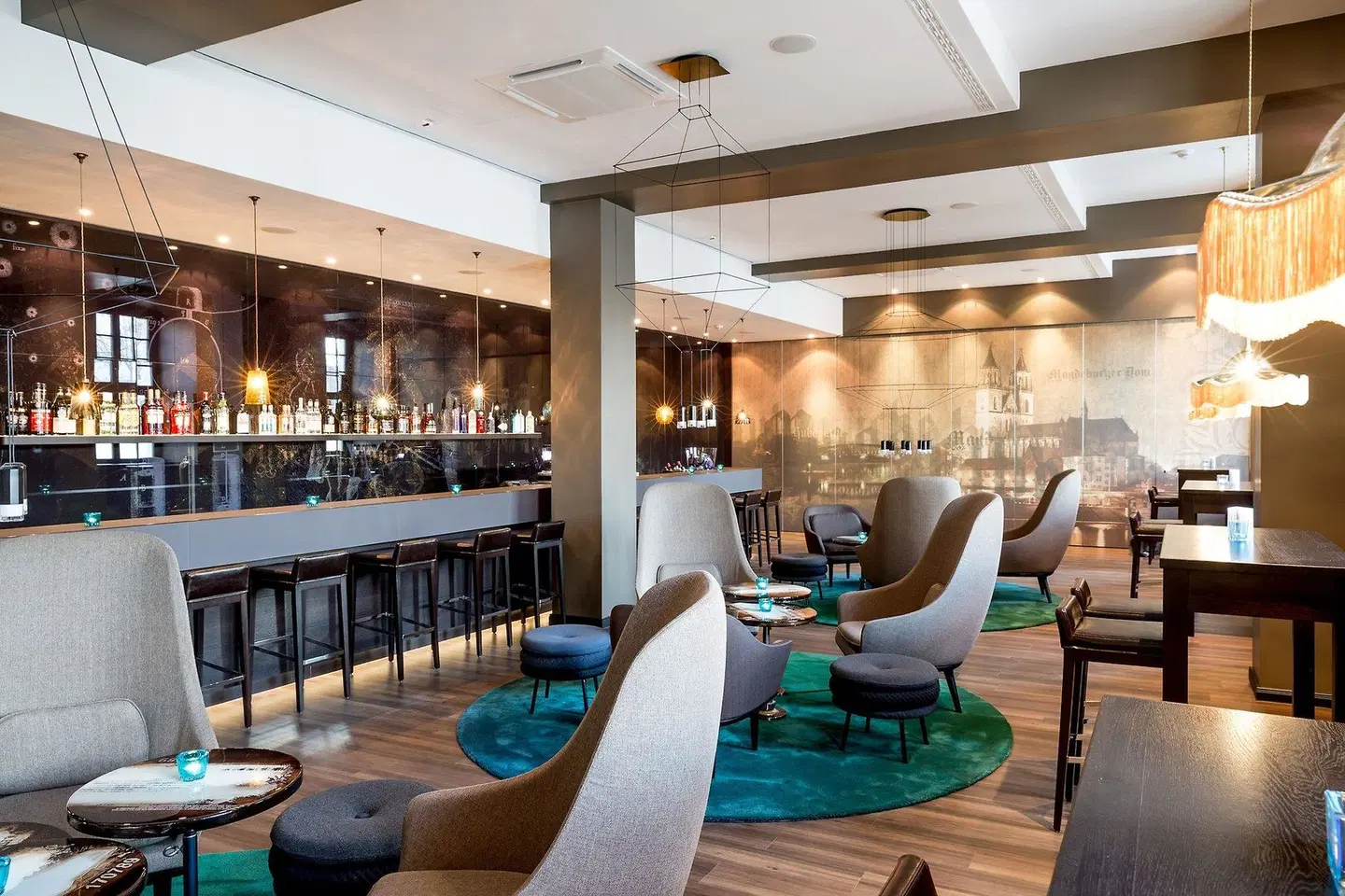 Hotel Motel One Magdeburg Bar