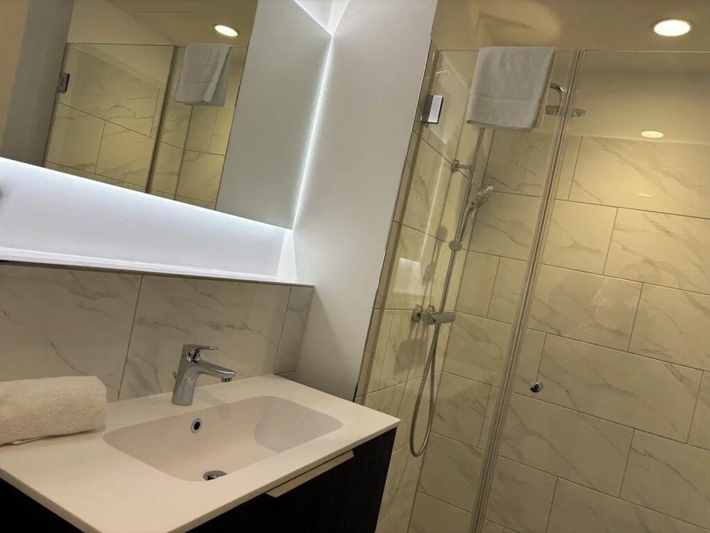 MASEVEN Frankfurt Messe Badezimmer