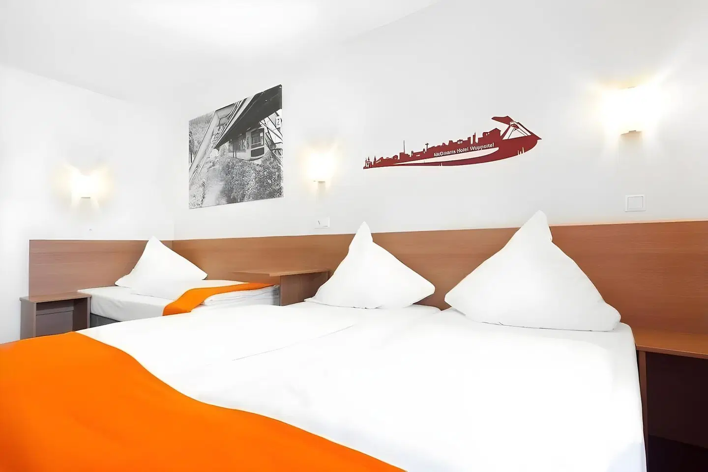 McDreams Wuppertal City ROOM_EXAMPLE