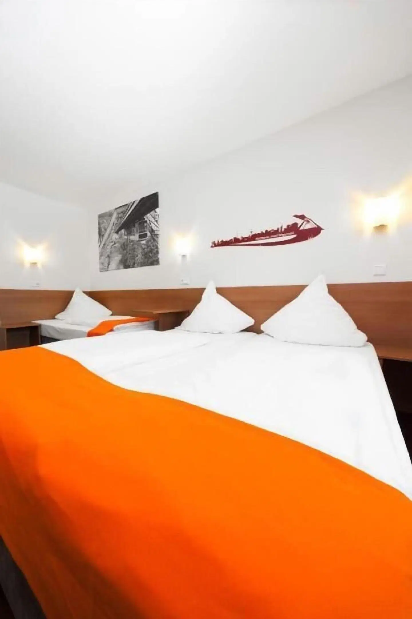 McDreams Wuppertal City ROOM_EXAMPLE