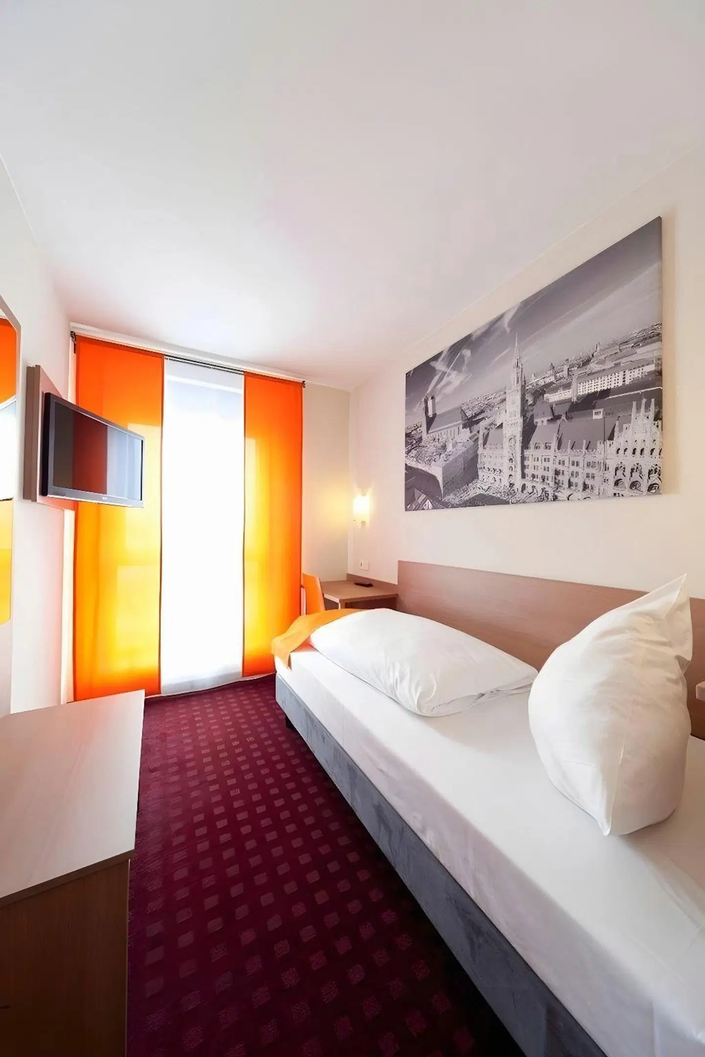 McDreams Wuppertal City ROOM_EXAMPLE