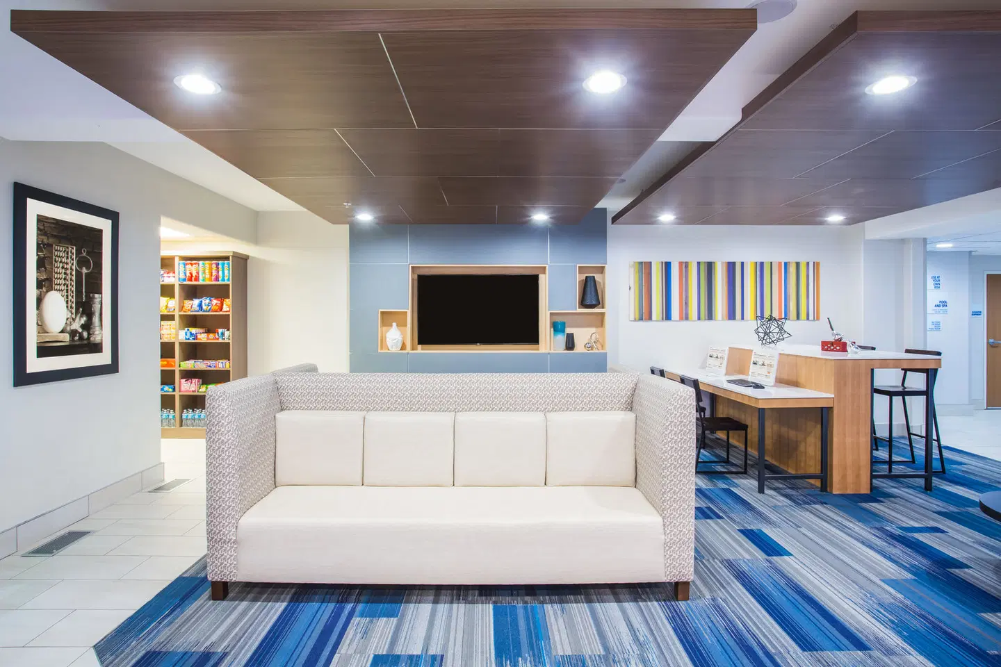 Holiday Inn Express & Suites Cedar City by IHG LOUNGE_LOBBY