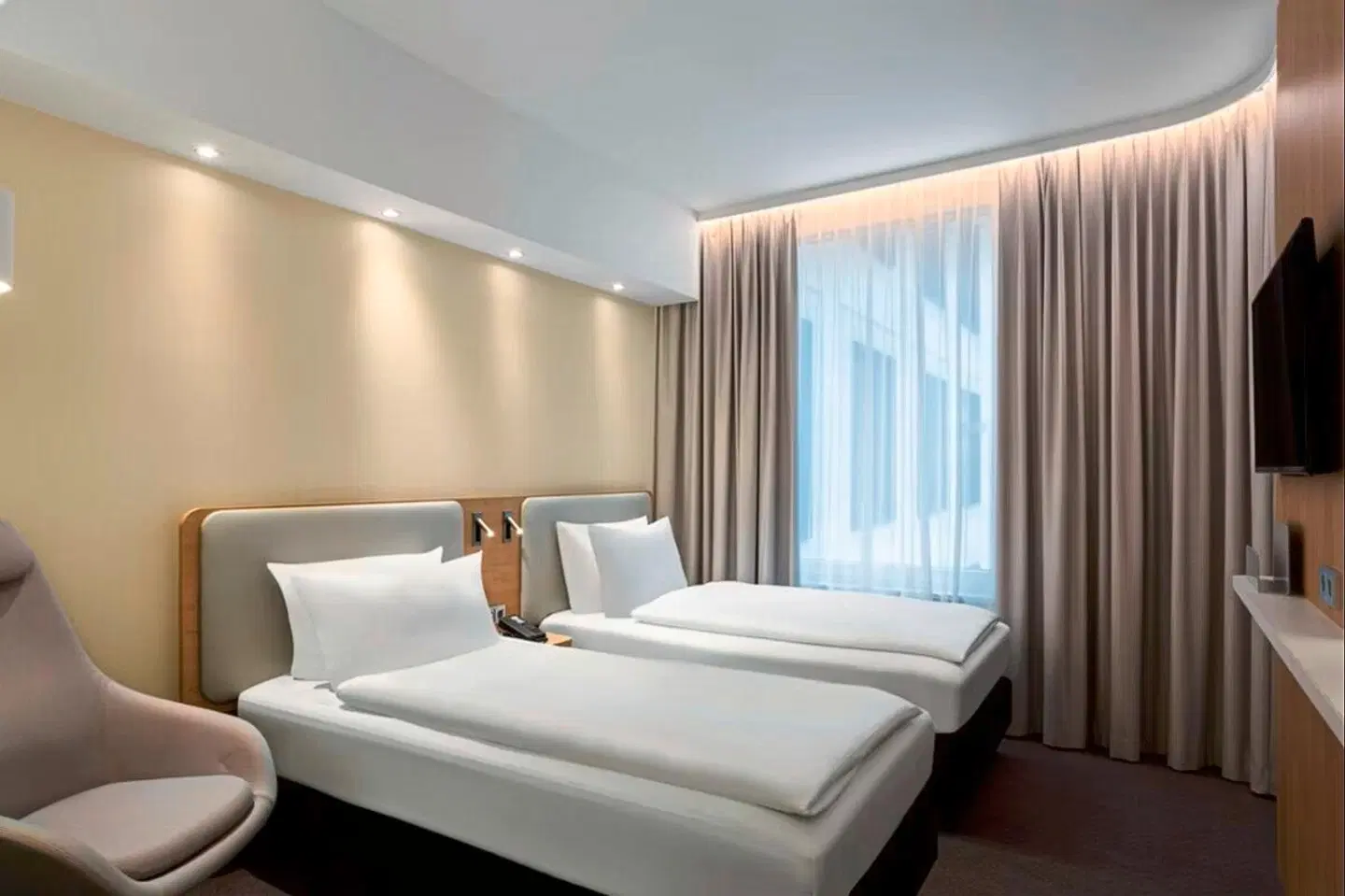 Holiday Inn Express München City West - inklusive NFL Munich Ticket ROOM_EXAMPLE