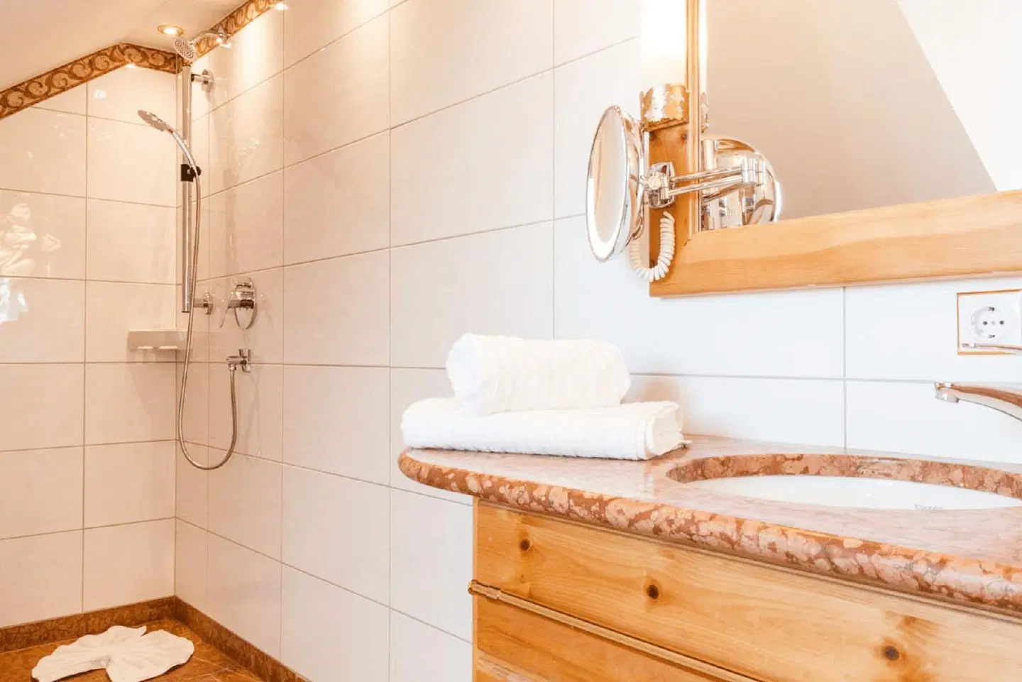 Landgasthof zum Erdinger Weissbräu Badezimmer