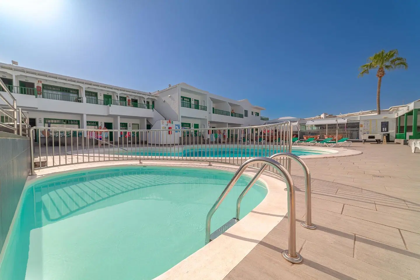 Apartamentos Elena OUTDOOR_POOL