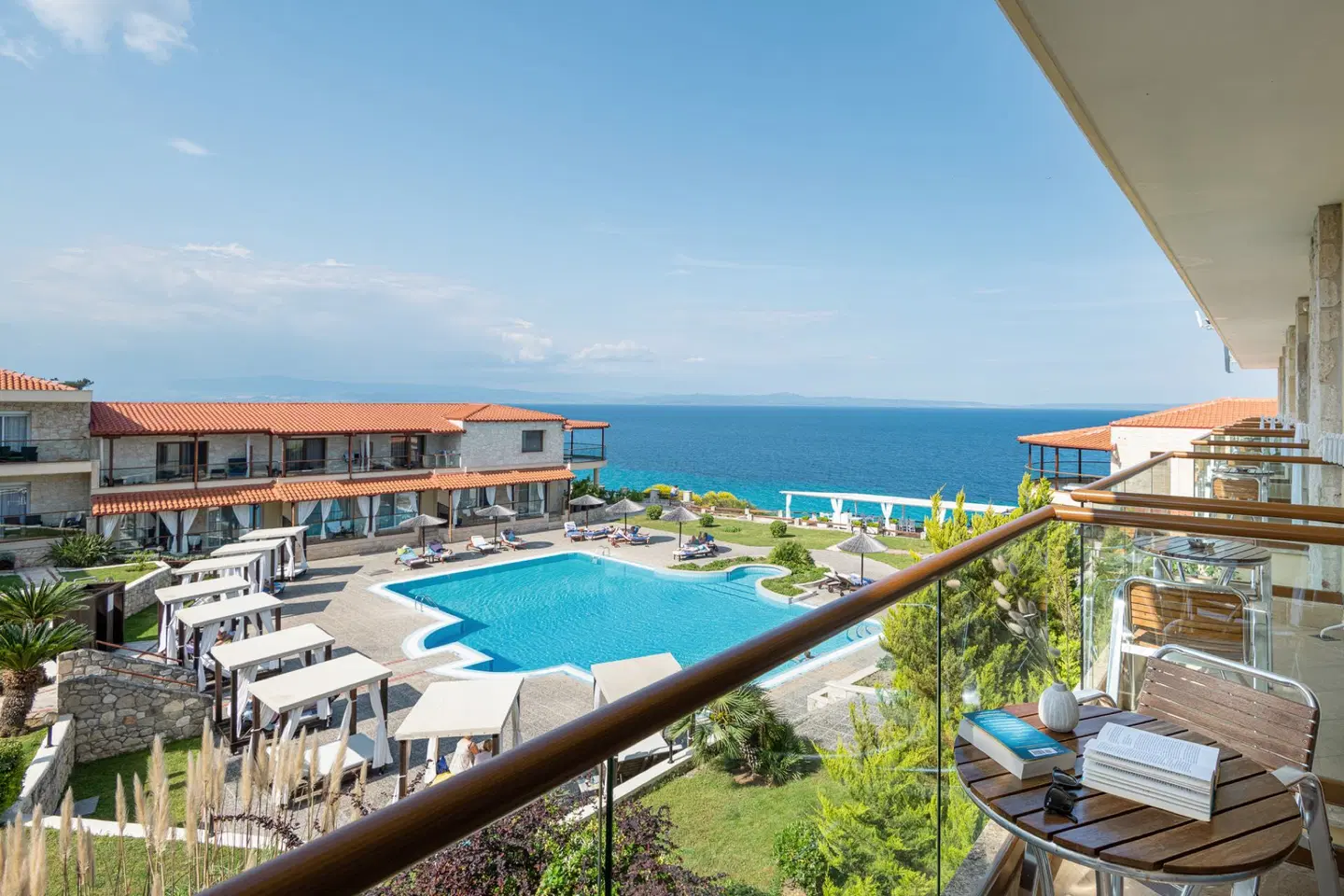 Blue Bay Hotel OUTDOOR_POOL