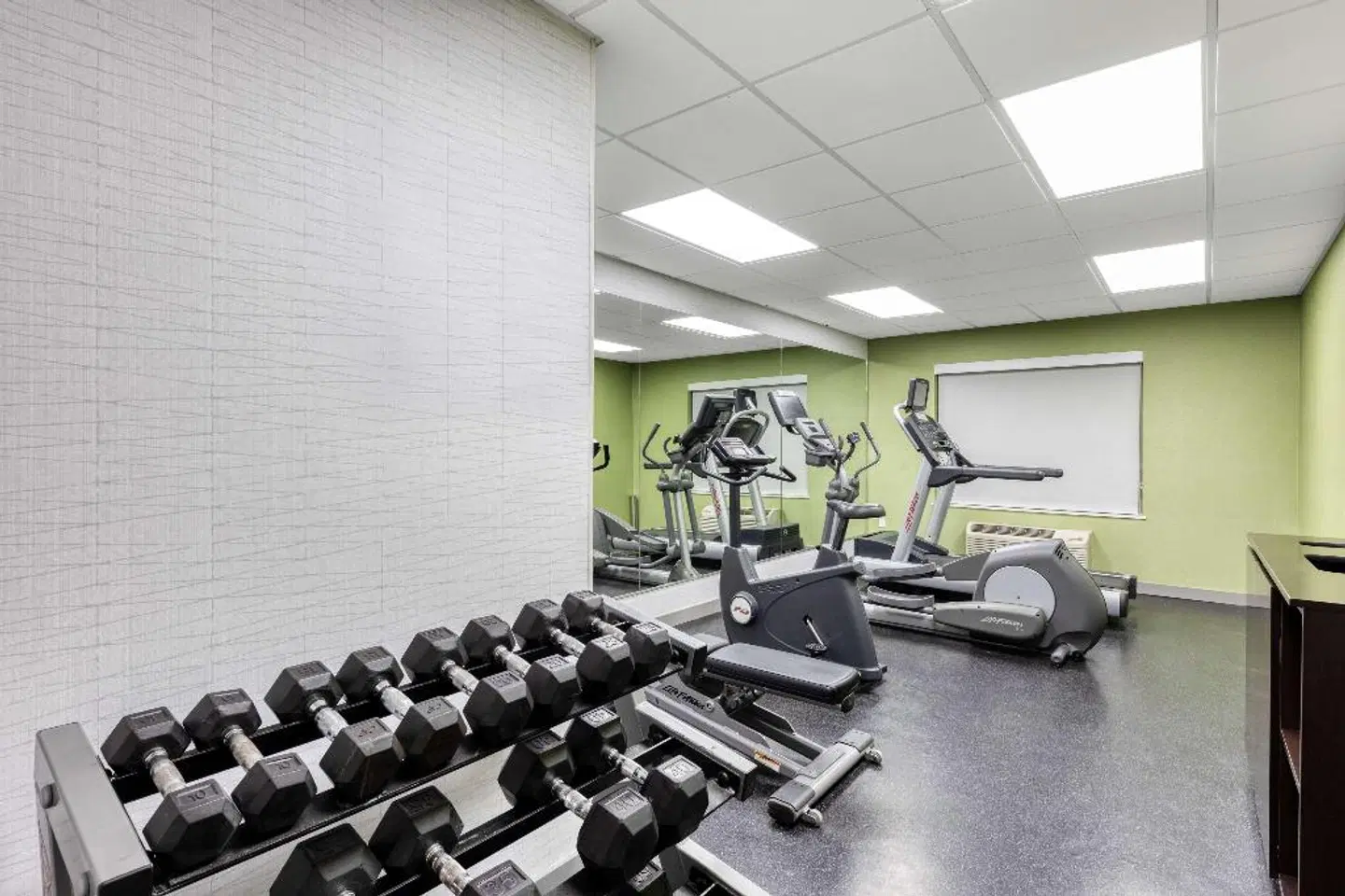 Spark by Hilton Salt Lake City Airport SPORTS_AND_LEISURE