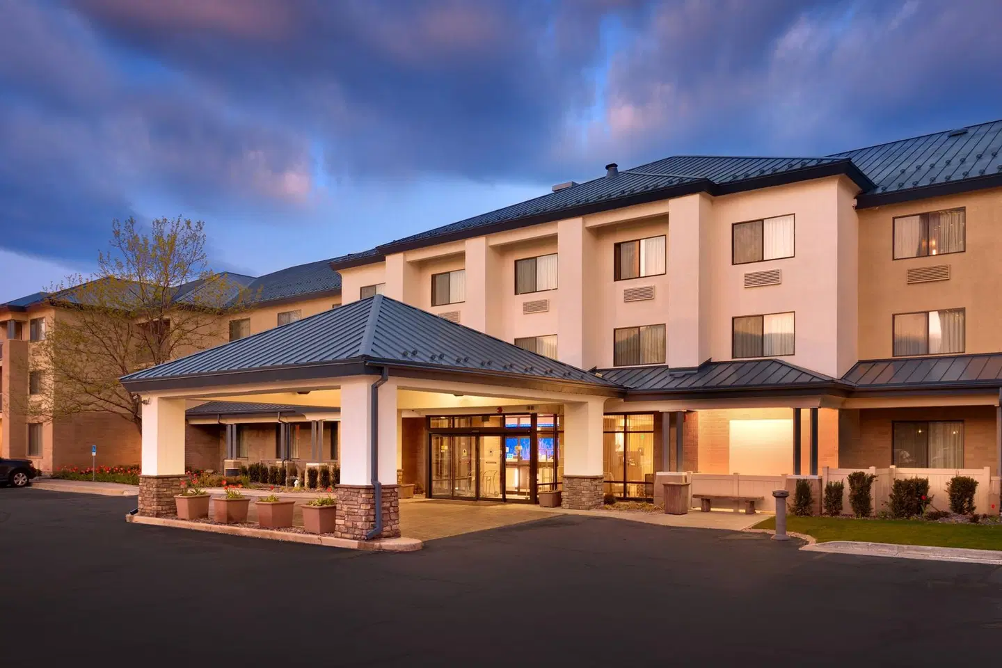Fairfield Inn & Suites by Marriott Salt Lake City Downtown EXTERIOR